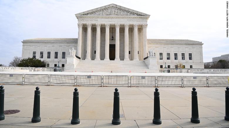 Supreme Court asked to make foreign intelligence court opinions public