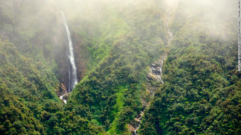 Beautiful waterfalls and cascades run throughout the Andean mountains. 