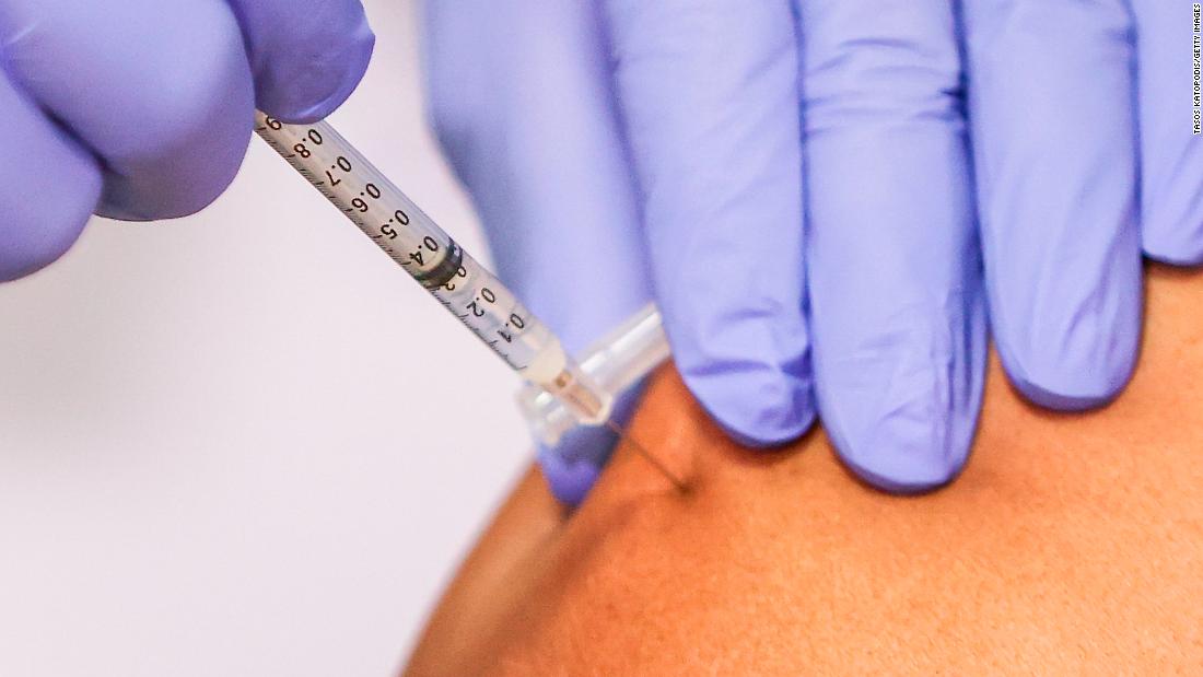 A third of military servicemen chose not to receive Covid-19 vaccinations