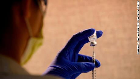 Genetics experts worry coronavirus vaccines might not work quite as well against UK variant 