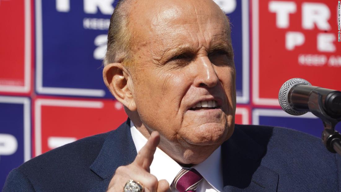 Rudy Giuliani: Capital Bar Association presenta cargos morales por acusaciones de fraude electoral