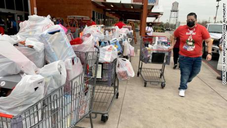 Many toys intended for children who live at a San Antonio, Texas, public housing complex were stolen, so San Antonians donated over 2,000 gifts and $18,000 to replace them. 