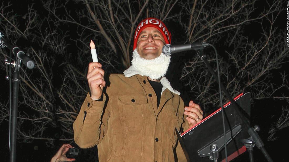 Kirk Cameron organizes caroling protests amid the rise of Covid-19 in California