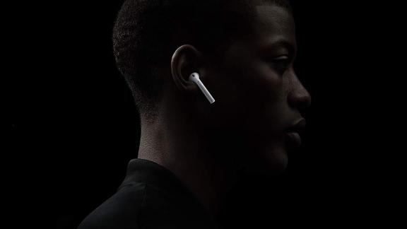 Apple AirPods with Charging Case