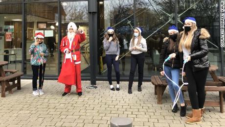 Rajinder Singh delivers Christmas presents as the &quot;Skipping Sikh Santa.&quot; 