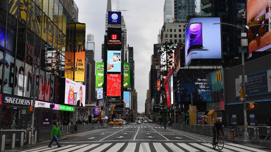 déficit ignorancia promedio Times Square's business leaders weigh in on what's to come in 2021 | CNN  Business