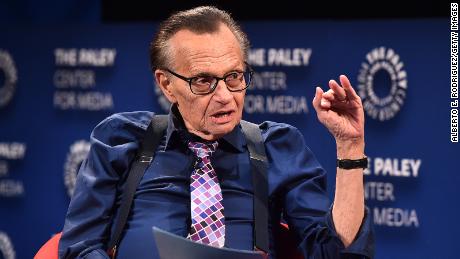 Celebrities and newsmakers are paying tribute to broadcasting legend Larry King
