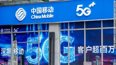 Wall Street reverses plan to kick out Chinese telecom companies