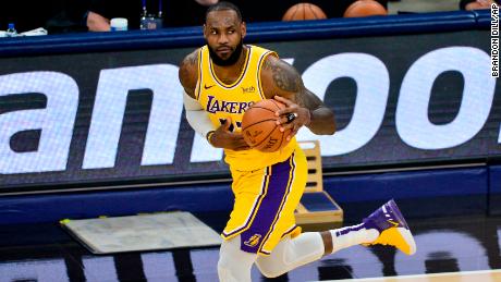 After leading Lakers to victory, LeBron James seeks WNBA victory over Kelly Loeffler