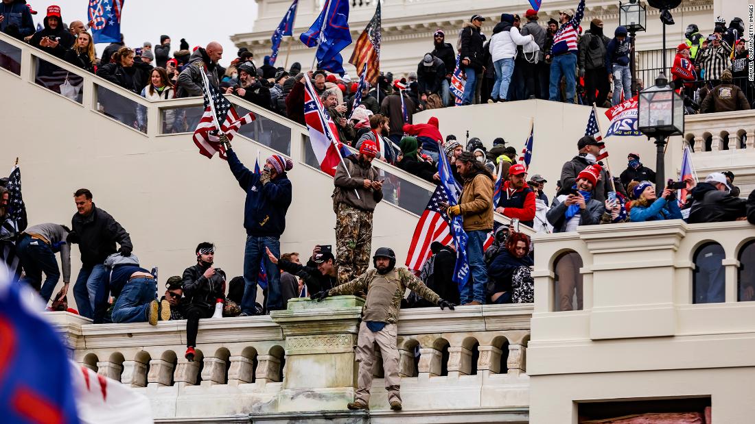 Brian Sicknick: US Capitol Police confirm officer’s death after riot for Trump