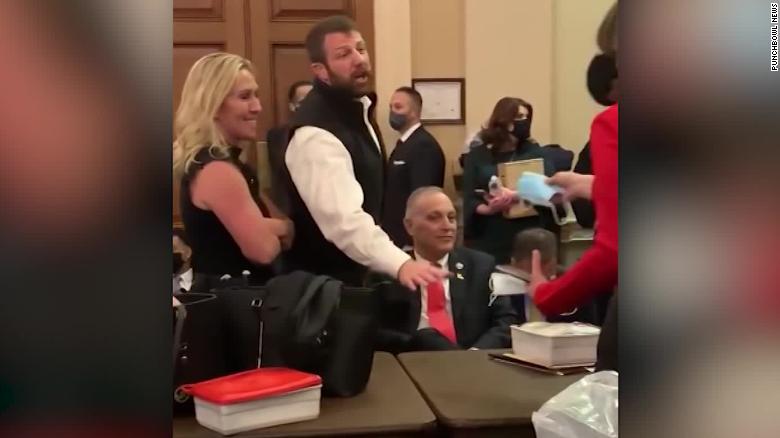 Watch GOP lawmakers refuse masks during Capitol riot
