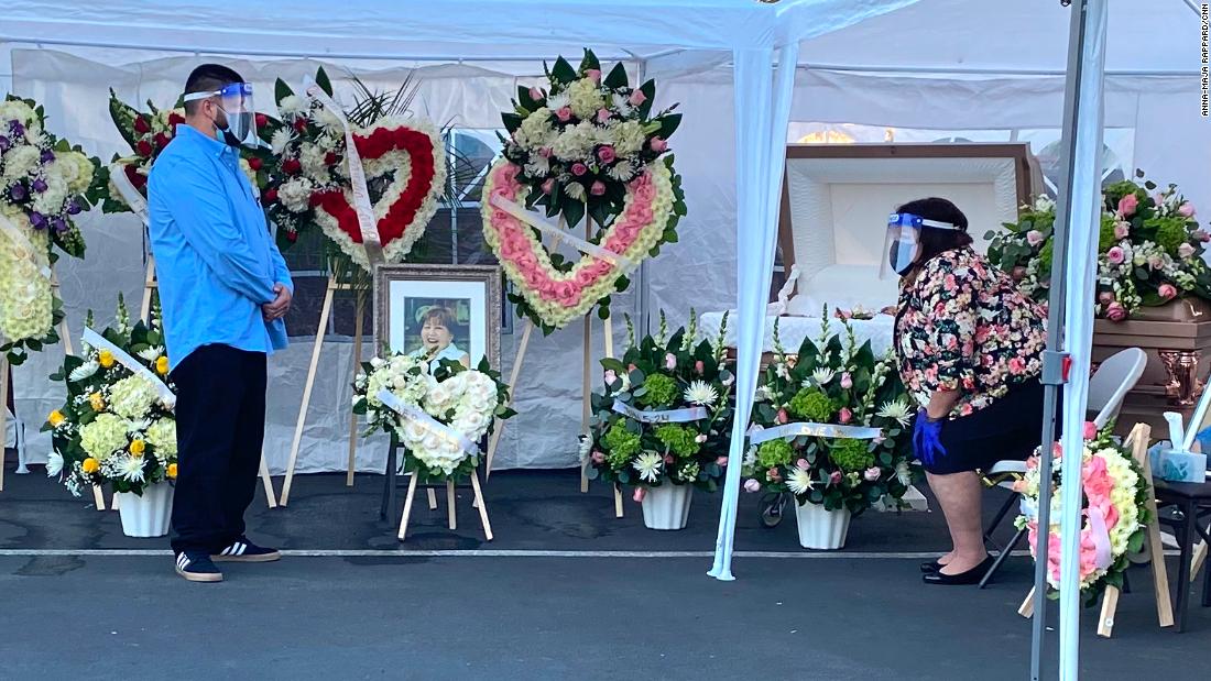 A Los Angeles woman whose mother died of Covid-19 had to hold the funeral in a parking lot