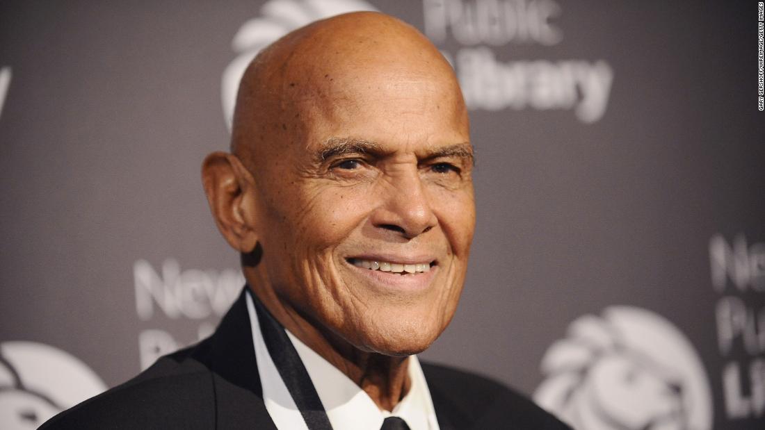 Belafonte attends a  Library Lions gala in New York in 2016.