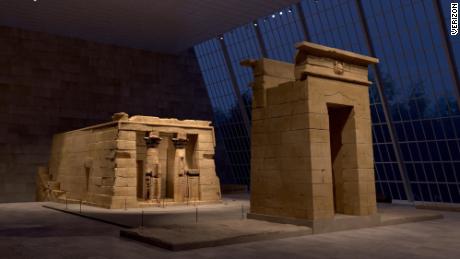 The Met Unframed platform lets users get an up-close look at some of the museum&#39;s famous pieces, including the ancient Egyptian Temple of Dendur. 