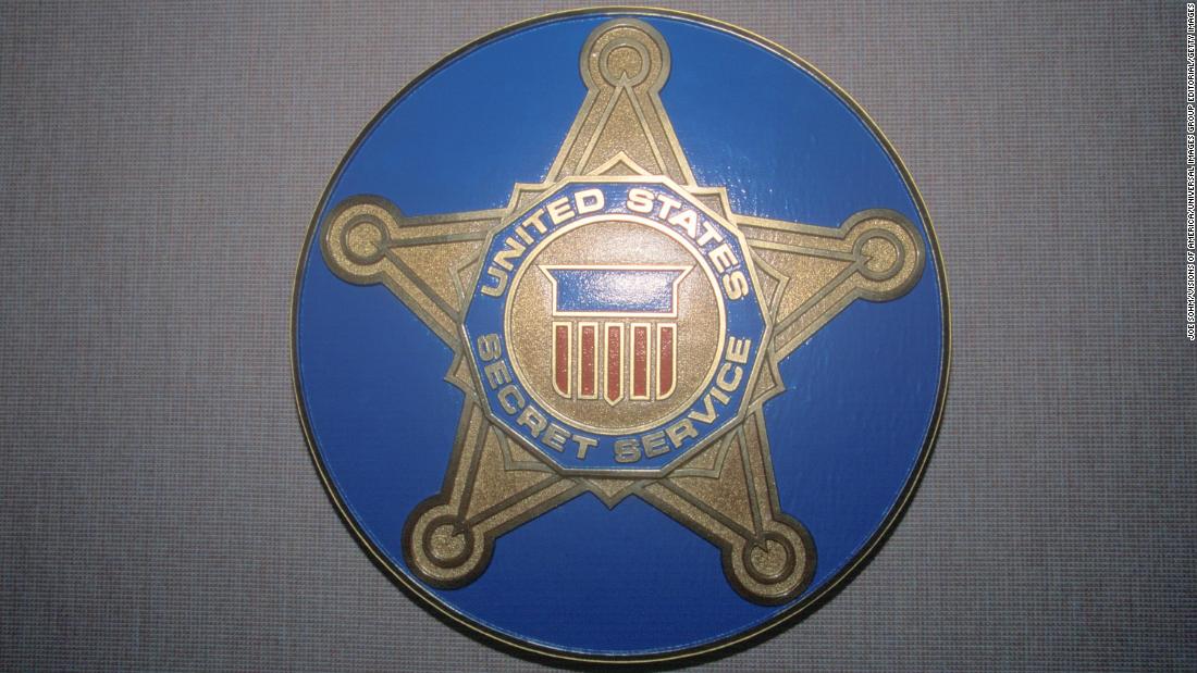 Secret Service says nearly 900 employees tested positive for Covid-19