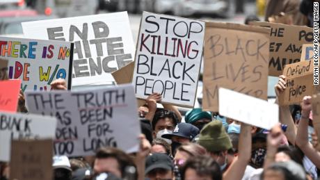 Here&#39;s why experts and lawmakers say you can&#39;t compare Black Lives Matter protesters to the US Capitol mob