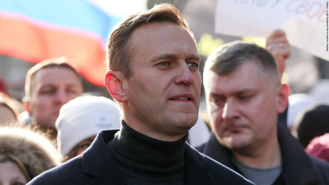 Alexey Navalny says he will return to Russia on Sunday after being poisoned