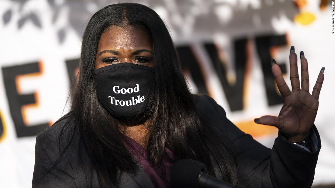 Analysis: Cori Bush just handed Republicans a 2022 gift