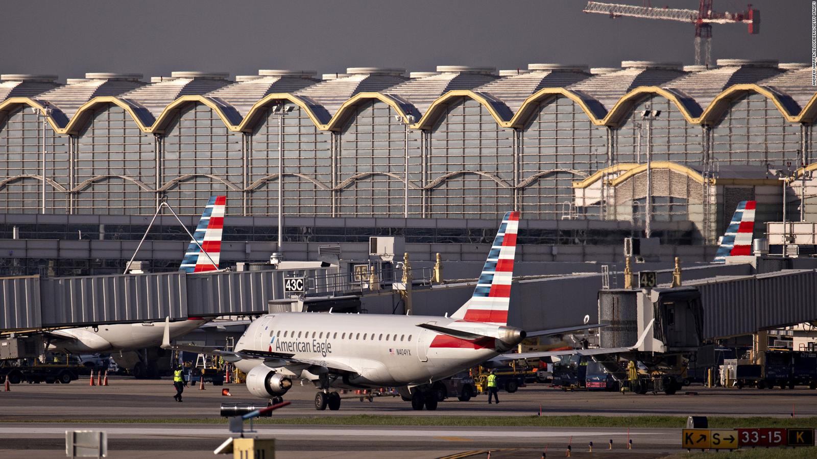 American Airlines Terminal At Dca American Airlines Is Relocating Crews From Downtown Dc Hotels For  Inauguration Week | Cnn Travel