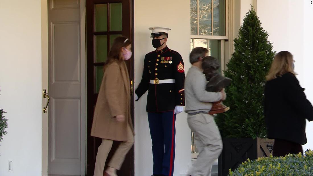 Taxidermy and a bust of Lincoln among the departing White House effects