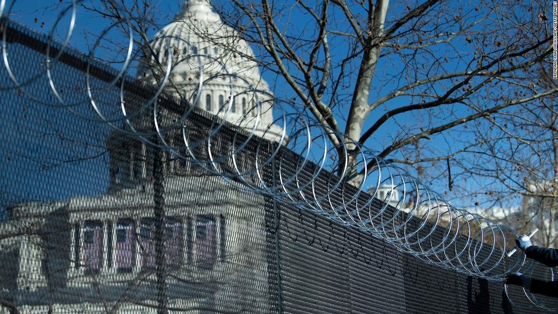 US Capitol Police tells lawmakers that razor wire fencing should remain