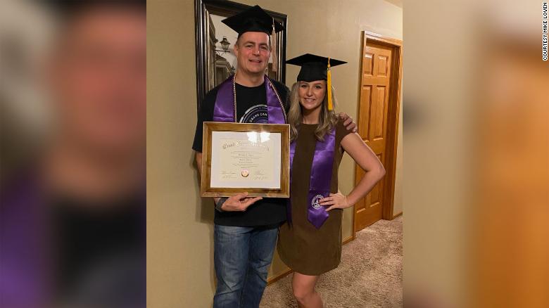 This Illinois dad surprised his family with a bachelor’s degree from the same university as his daughter