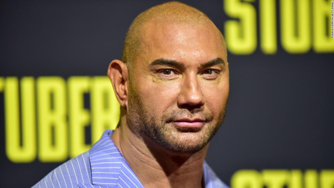 Actor Dave Bautista offers $ 20,000 in case of shaved manatee with the word ‘TRUMP’