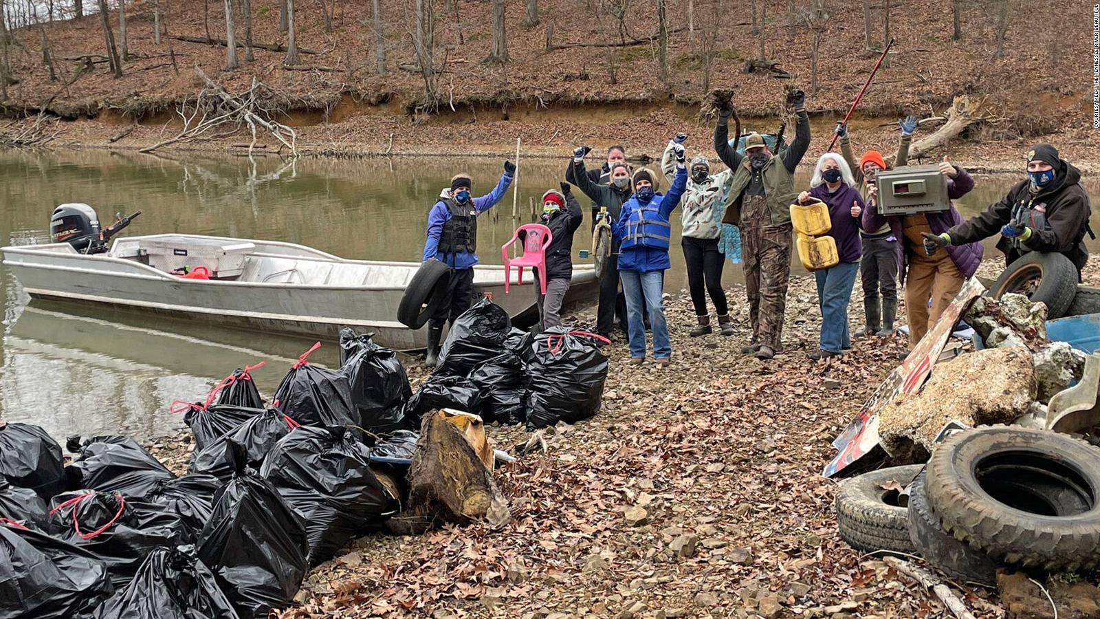 Volunteers remove more than 9,000 lbs of trash from Tennessee River CNN