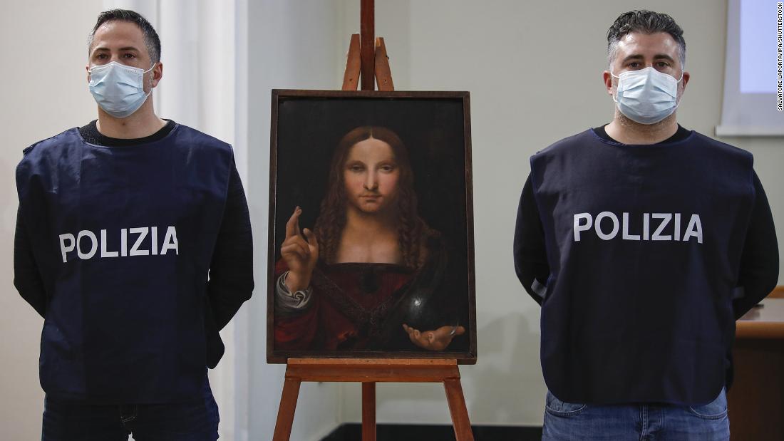Copia ‘Salvatore Mundi’: la polizia italiana recupera una copia rubata di 500 anni dell’opera di Leonardo da Vinci