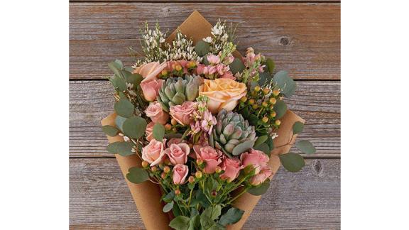 The Best Valentine S Day Flowers Delivered To Your Door Cnn