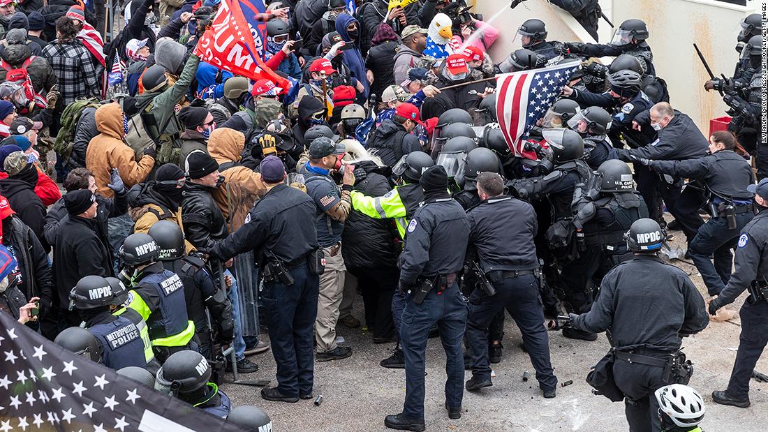 Evidence Collected By Federal Investigators Details Capitol Rioters Attacking Police Cnnpolitics