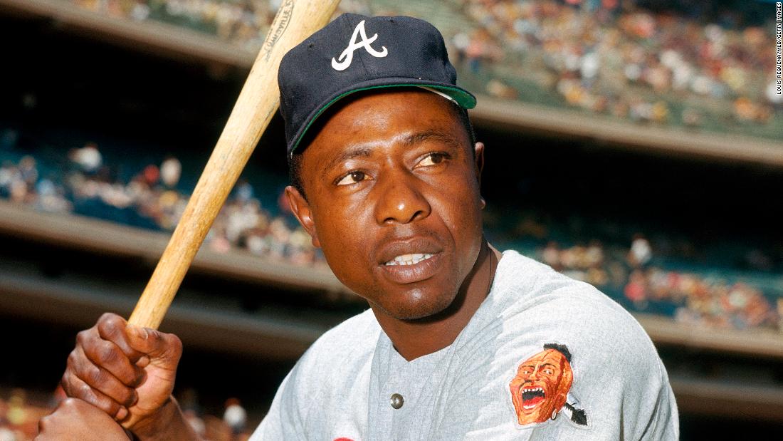 Tributes pour in honoring the legendary Hank Aaron