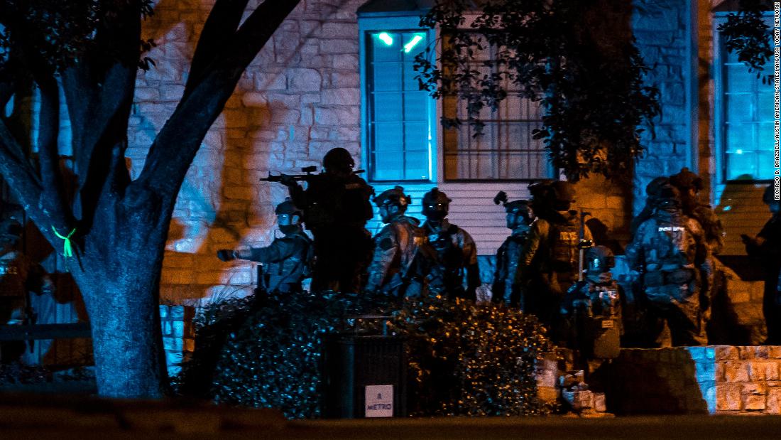 Read more about the article Pediatrician fatally shoots another doctor and himself during hostage situation in Austin, Texas, police say