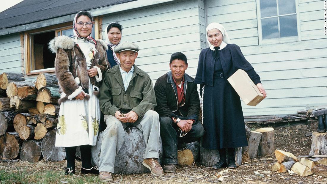 Mystery of 60-year-old Alaska tourist photos is solved