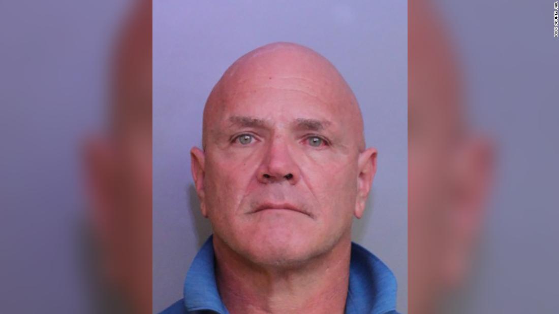 Florida fire captain arrested for alleged Covid-19 vaccine theft