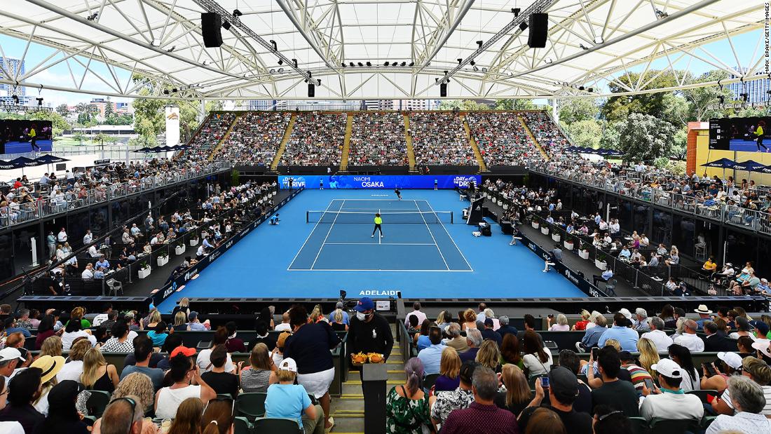 Australian Open: crowds pack tennis exhibition in Adelaide | CNN