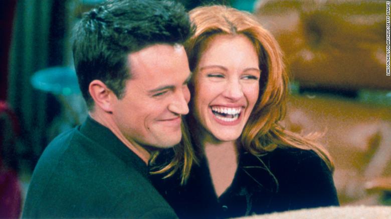 Julia Roberts tested Matthew Perry before agreeing to appear on ‘Friends’