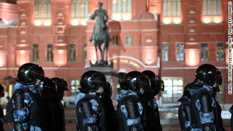 Law enforcement officers block Moscow&#39;s Manezhnaya Square in Moscow February 2, 2021.