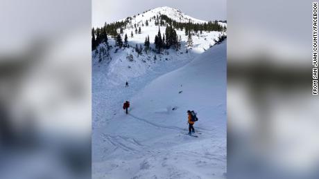 The San Juan County Office of Emergency Management says the recovery mission for three missing skiers was suspended due to &#39;considerable&#39; avalanche danger