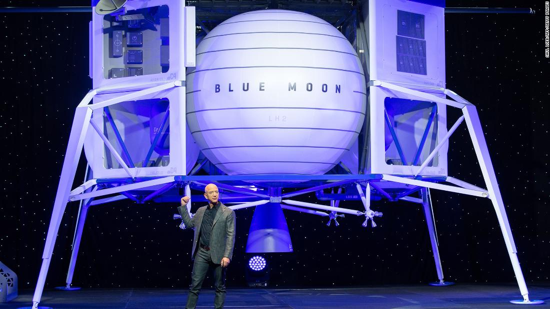 Bezos shows off Blue Moon, Blue Origin&#39;s lunar landing prototype, in 2019.