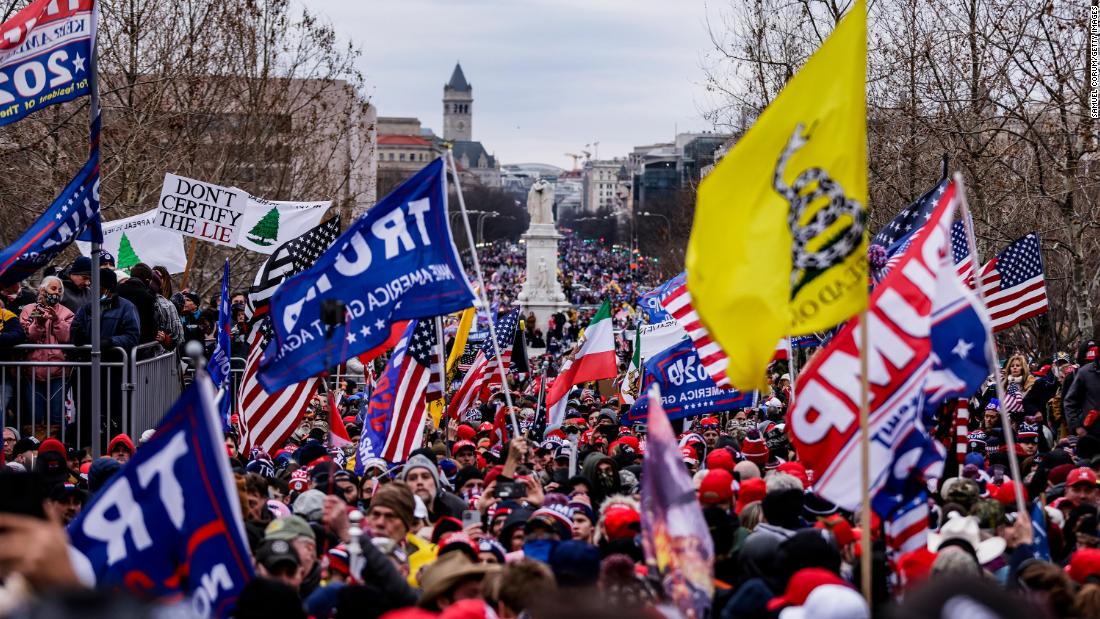 Oath Keeper now says she did not meet with the secret service during the January 6 protest