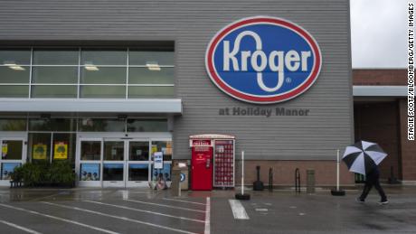 Kroger to pay workers $ 100 if they get the Covid-19 vaccine