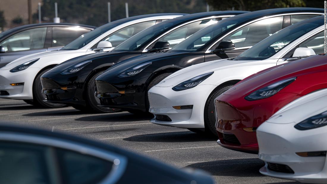 Tesla says you may soon pay for one of its cars with bitcoins