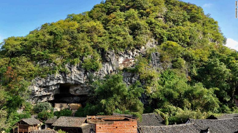 This is the entrance to Fuyan Cave.