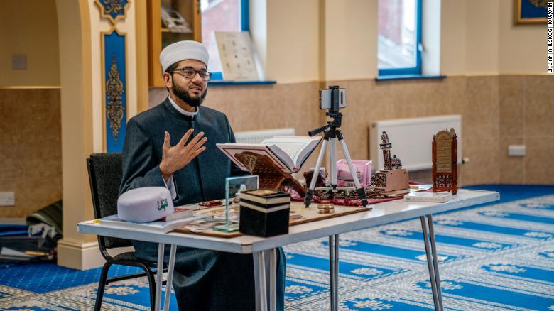 Imam Qari Asim leads a nationwide program by Muslims and for Muslims to tackle vaccine myths and conspiracy theories.