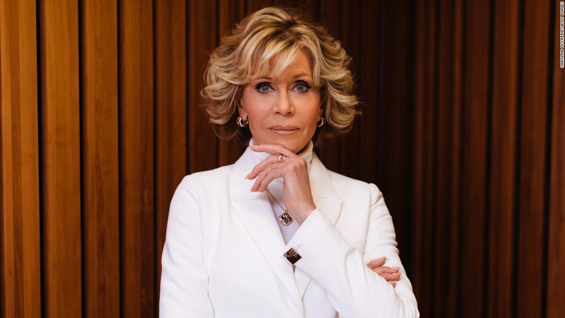 Jane Fonda poses for a photo at the Sydney Opera House in August 2018.