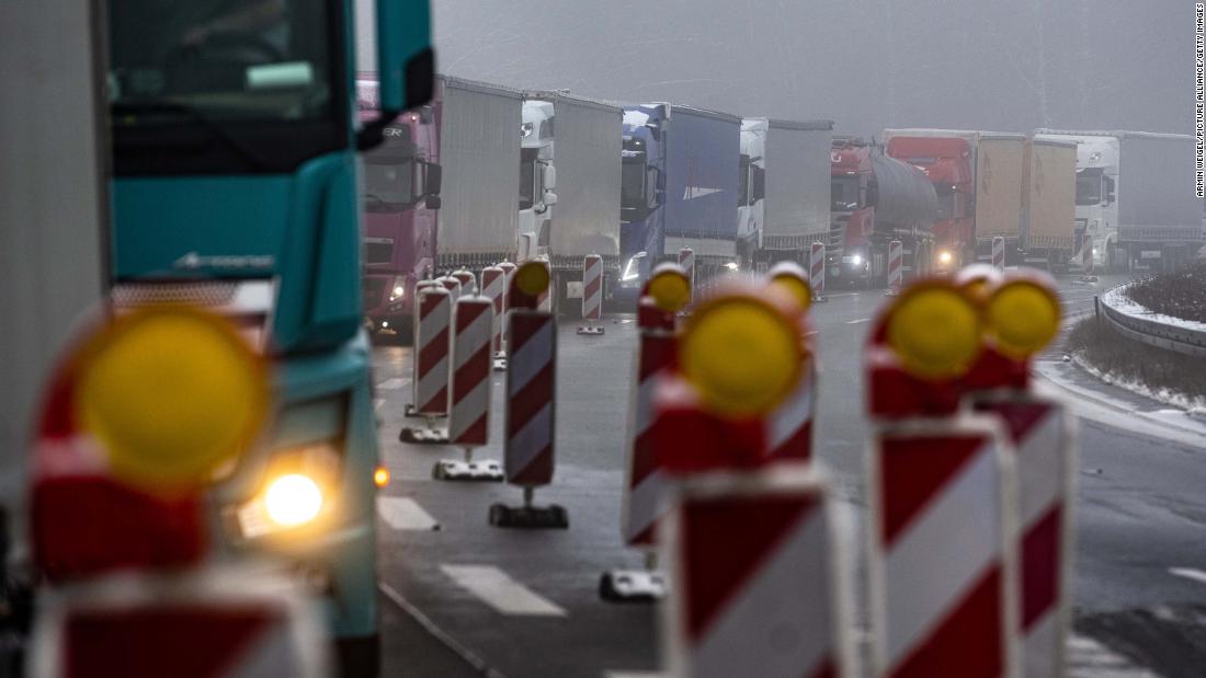 Border delays could force the closure of German car factories