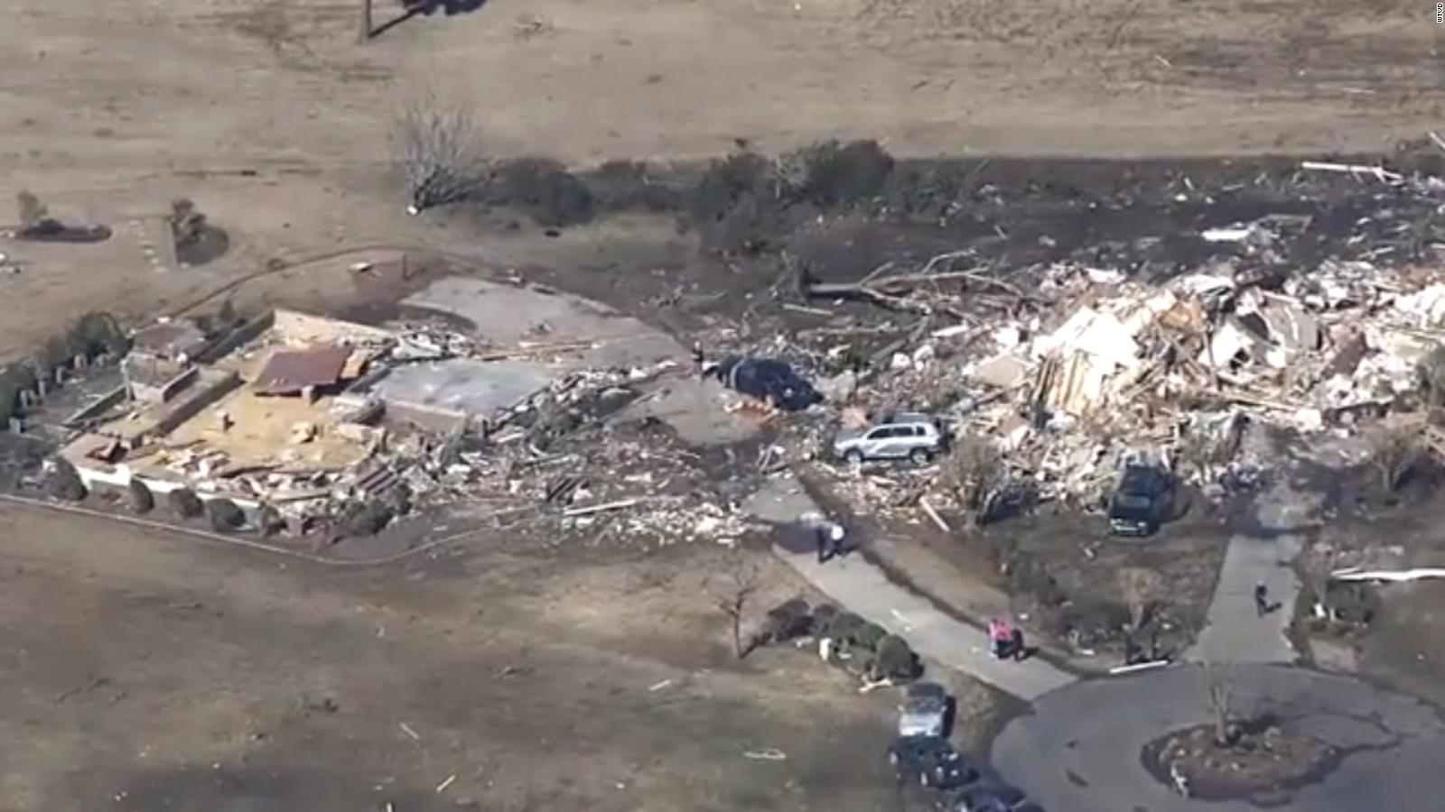 North Carolina tornado 3 people were killed and 10 more injured in