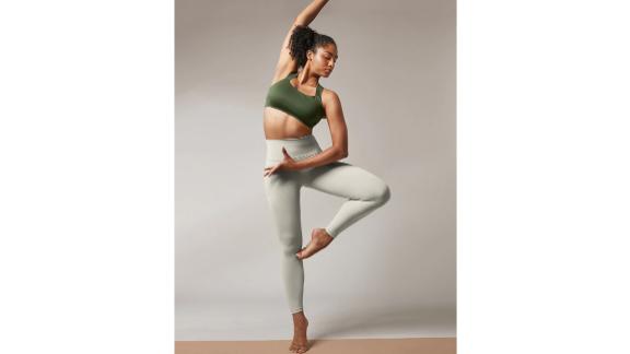 Athleta Salutation Stash Pocket II 7/8 Tight