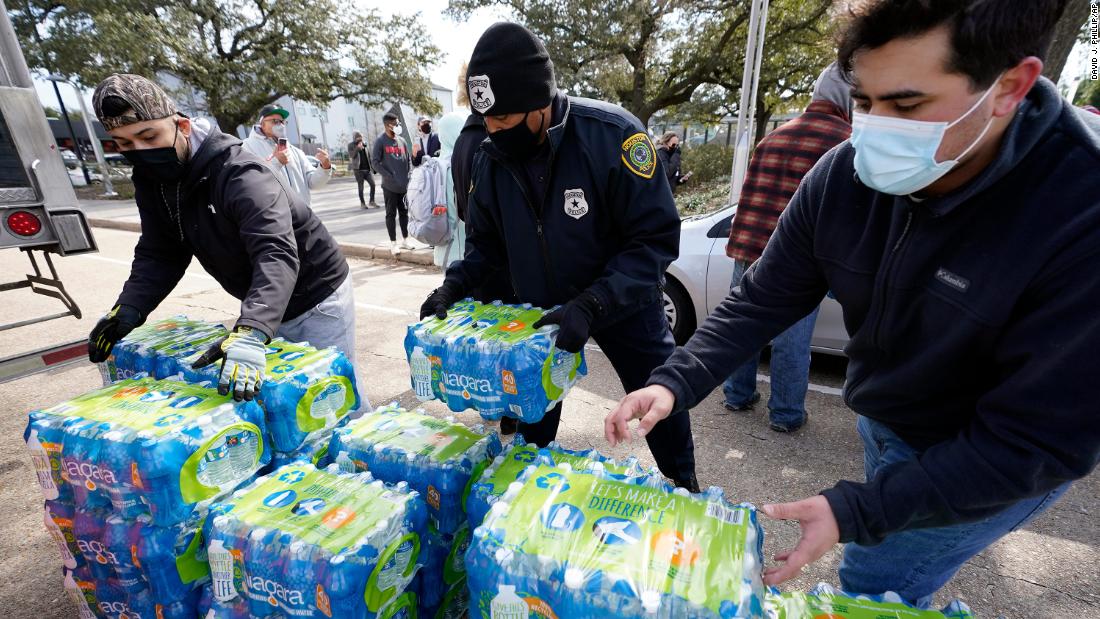 Nearly half of Texans remain under boil-water advisories as water scarcity and freezing temperatures continue